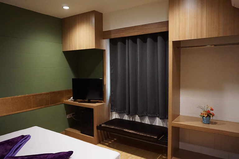 Bedroom 8