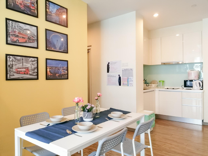 Dining Room 7