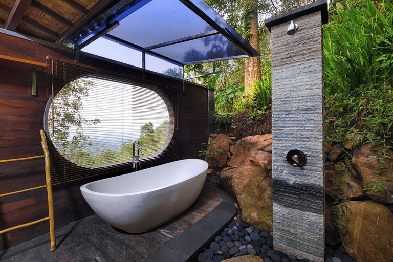 Bathroom, Loid's di Lempuyang, Karangasem