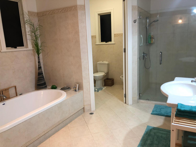 Bathroom 3, Rua Resort, Waikato