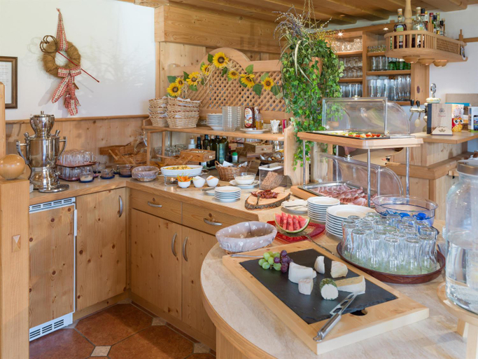 Food & Drinks 2, Adelsbergers Bergland, Kitzbühel