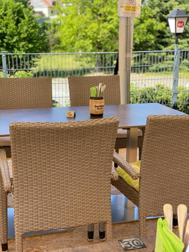 Others 2, Gasthaus "Zur frischen Quelle", Hochtaunuskreis