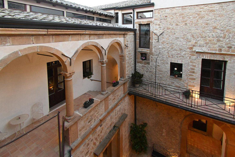 Others 2, Al Palazzo, Enna