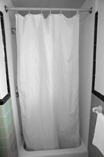 Bathroom 4, Bedford Motel, Middlesex