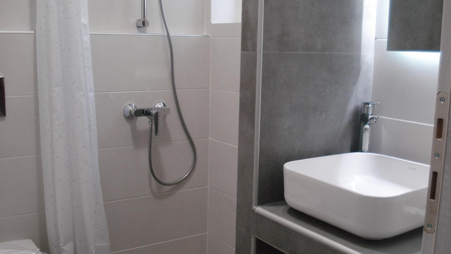 Bathroom 5, Heliopetra Sea View Studios, Central Greece
