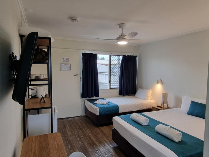 Bedroom 2, Bargara Beach Hotel, Burnett  - Pt A