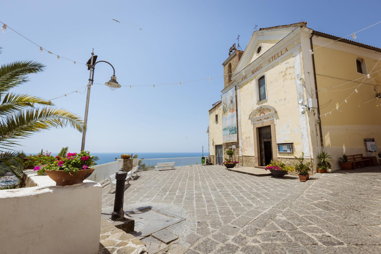 Others 5, fairytale home - la torretta, Salerno