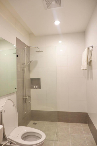 Bathroom 3