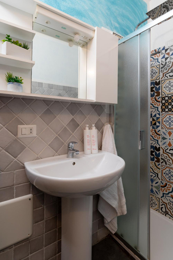 Bathroom 4, Iknos Suites by Wonderful Italy, Olbia-Tempio