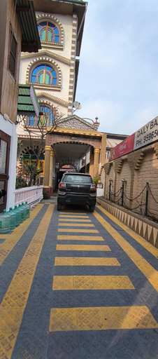 Others 3, Dream Live Stay Inn, Srinagar