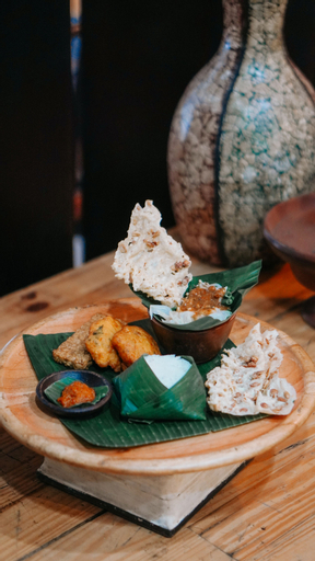 Food & Drinks 13