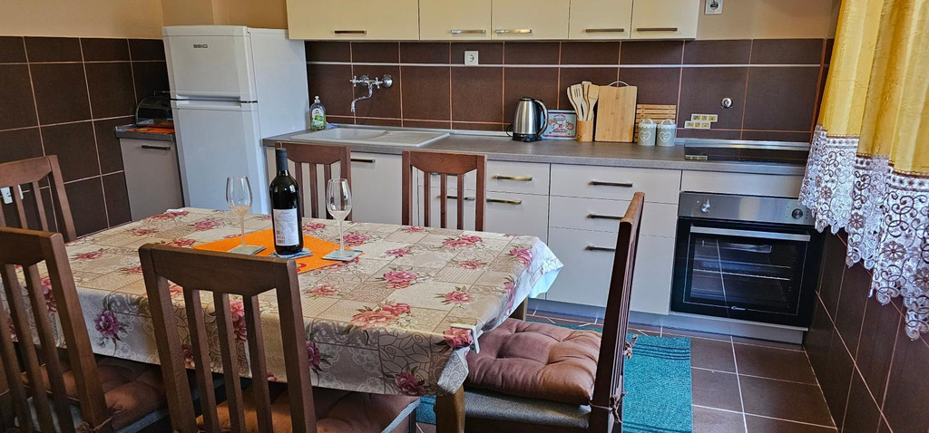 Others 4, Apartments Simonovic