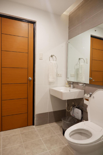 Bathroom 4