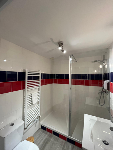 Bathroom 5, Maria Grazia Hotel, Calvados