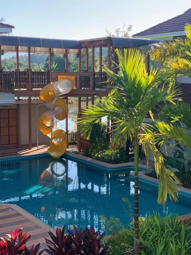 Swimming Pool 5