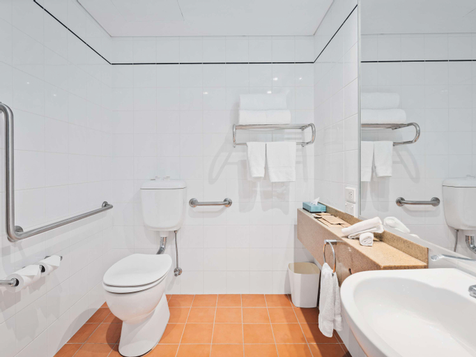 Bathroom 17