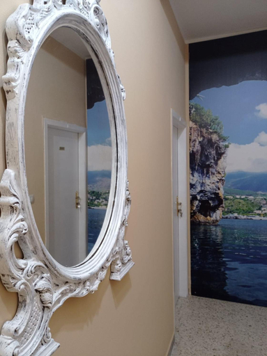 Others 4, B&B Dora 2,0, Cosenza