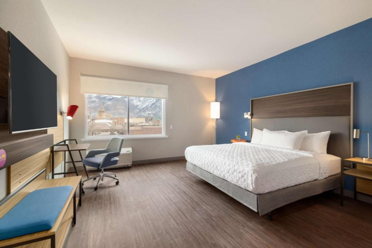 Bedroom 3, Tru by Hilton Ogden, Weber