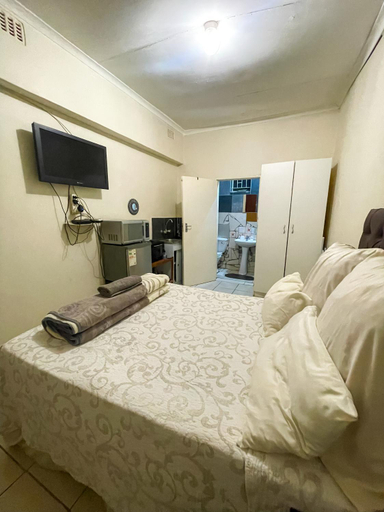 3, Calm Gateaway Spot, City of Johannesburg