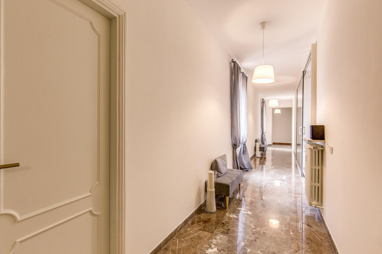Food and beverages, YH SUITE 131, Rome