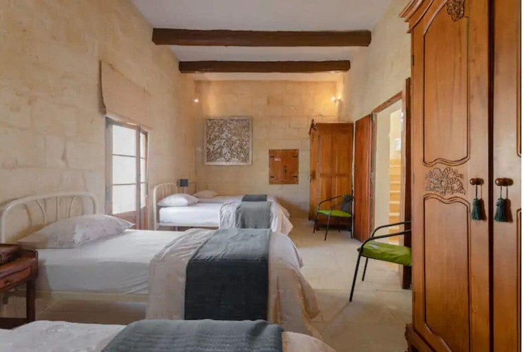 Bedroom 3, Ta' Frenc Farmhouse