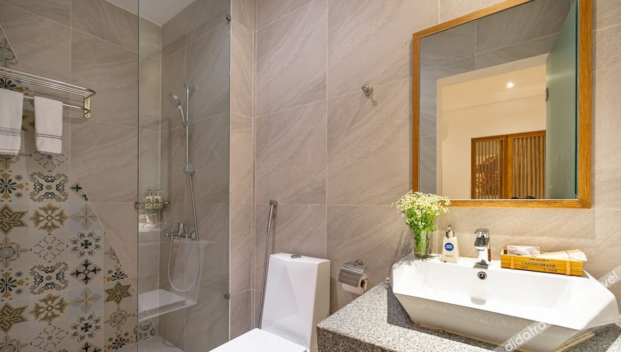 Bathroom 4, The Art - Sunshine Apartment, Tân Bình