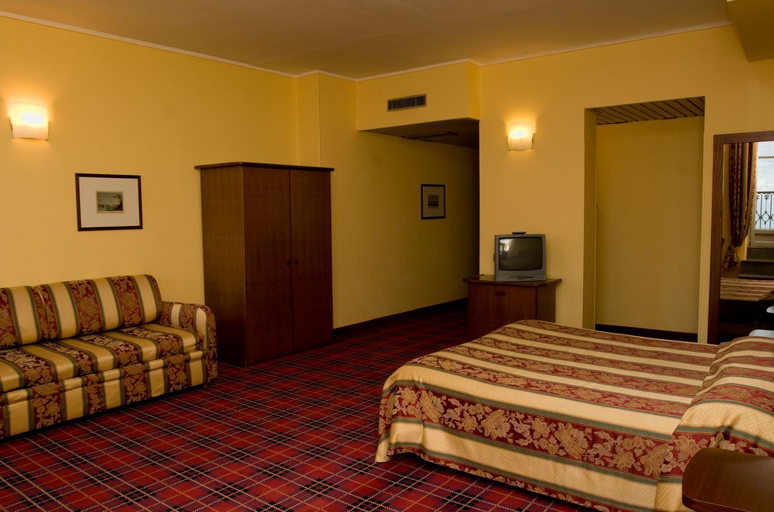 Bedroom 5