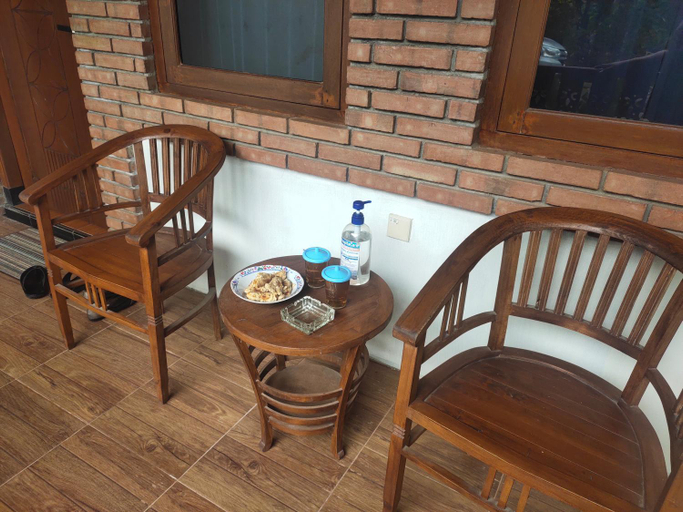Others 5, Mudhia Homestay, Magelang