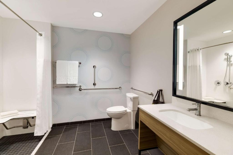 Bathroom 4, Tru by Hilton Ogden, Weber