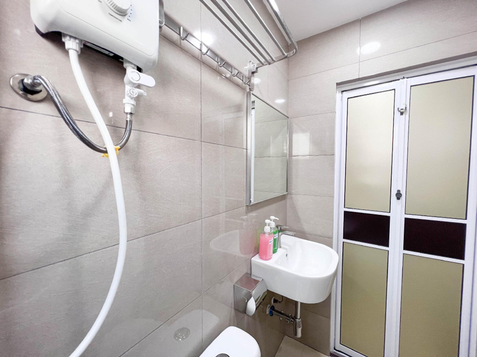 Bathroom 4