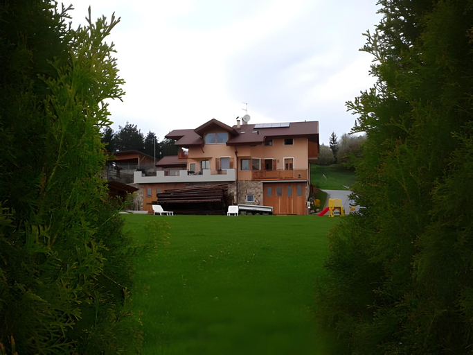 Exterior & Views 1, Agritur Bella di Bosco, Trento