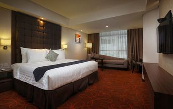 MG Setos Hotel Semarang - Tap to explore photos