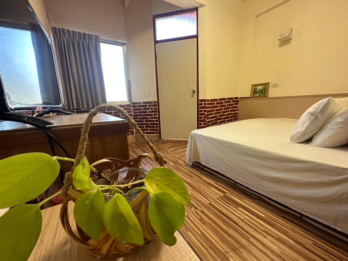 Bedroom 3, Shi Bi Hotel, Yulin