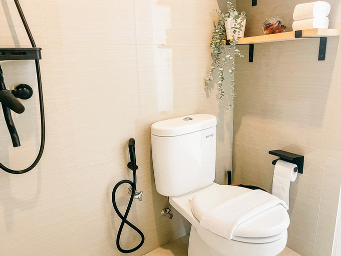 Bathroom 7