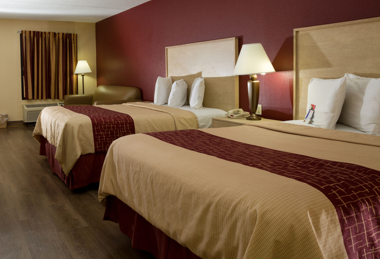 Bedroom 4, Red Roof Inn & Suites Pigeon Forge - Parkway, Sevier