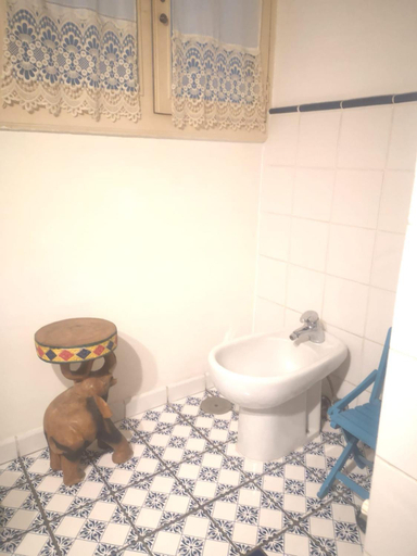 Others 5, B&B PARNASO, Napoli