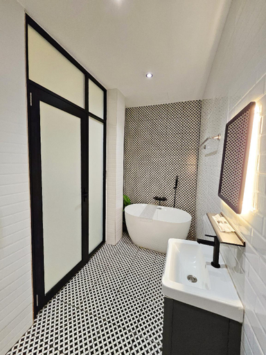Bathroom 8