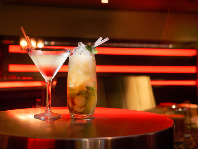 Food & Drinks 11