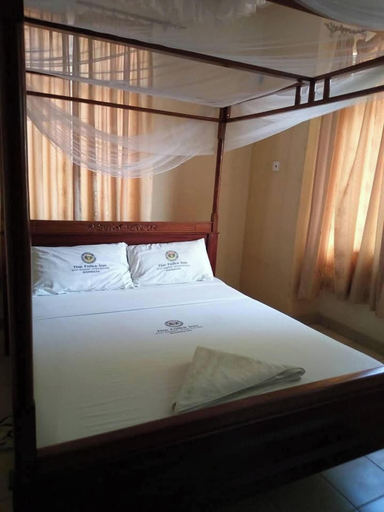Bedroom 3, The Folks Inn Hotel, Changamwe