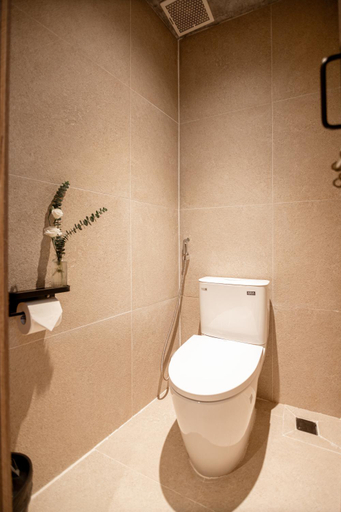 Bathroom 3, The Common Room, Ho Chi Minh City
