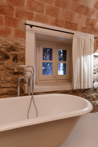 Bathroom 3, Hotel Castell de Vallgornera, Girona