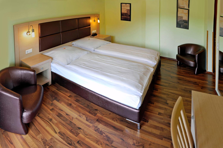 Bedroom 11
