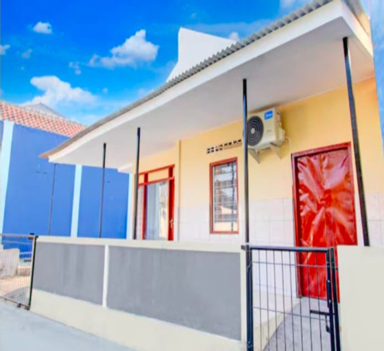 Exterior & Views 7
