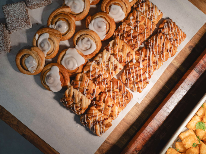 Food & Drinks 7