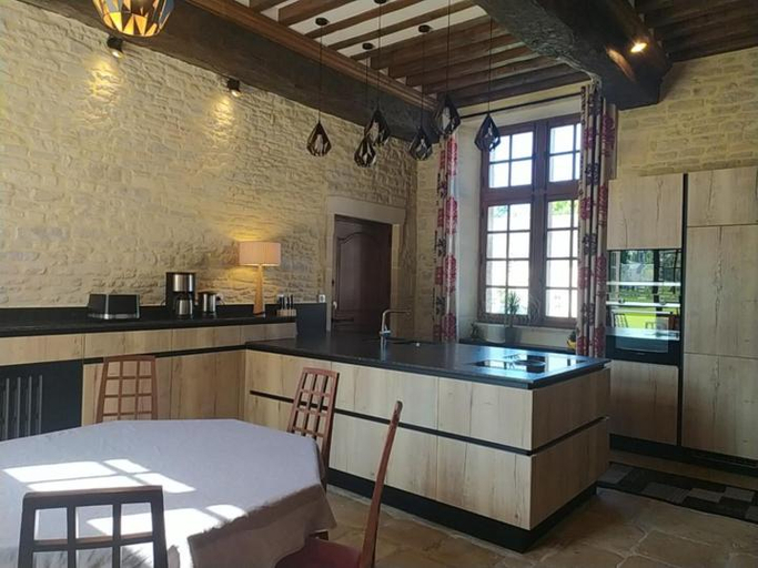 Dining Room 11