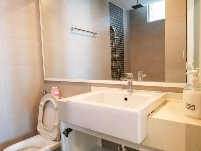 Bathroom 13