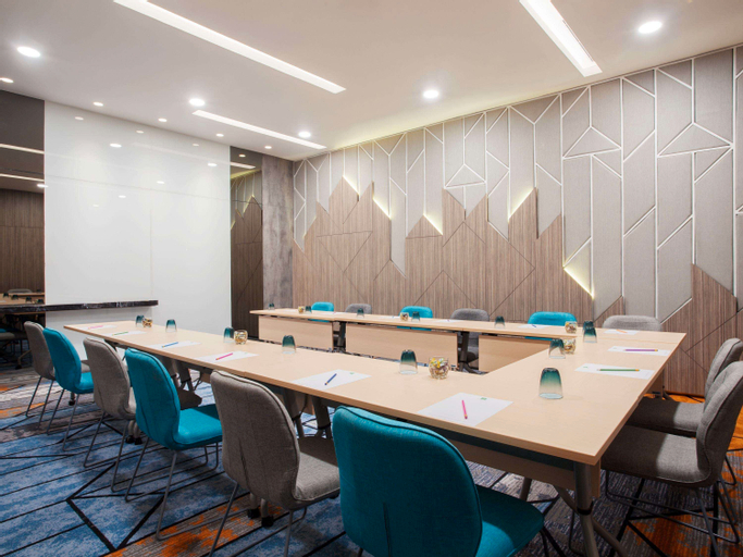 Business Facilities 10