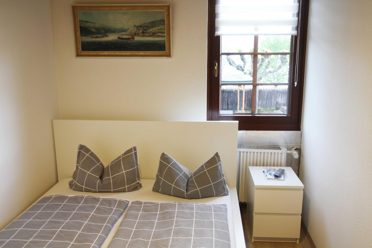 Others 4, Hotel Zur Krone, Rheingau-Taunus-Kreis
