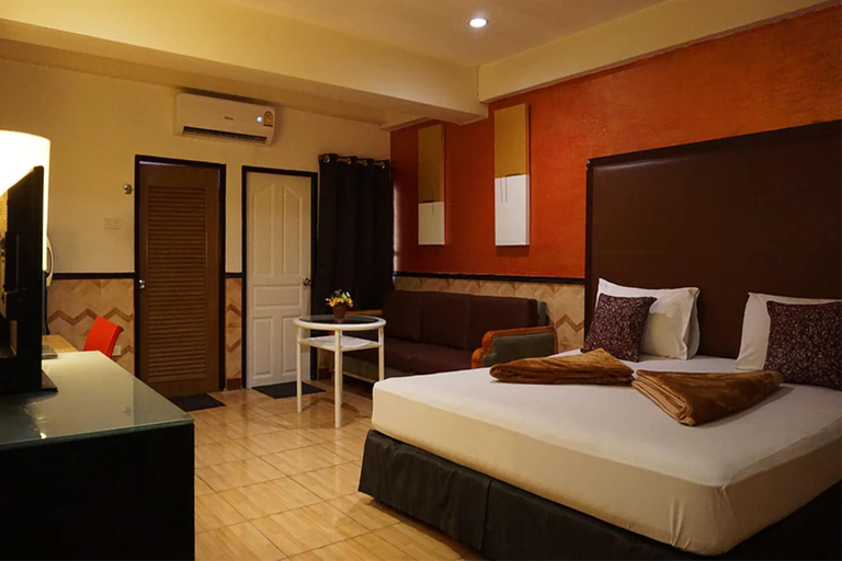 Bedroom 16
