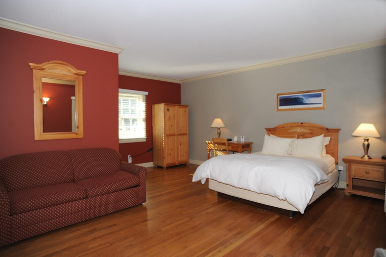 Bedroom 9